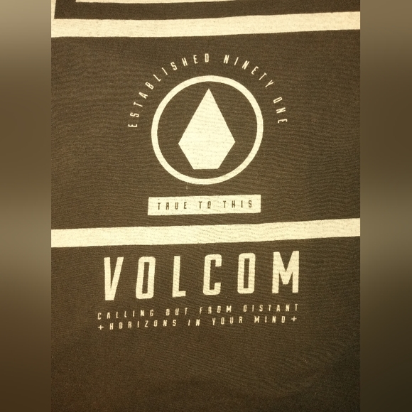 Volcom women's size small tank top. - Picture 6 of 8
